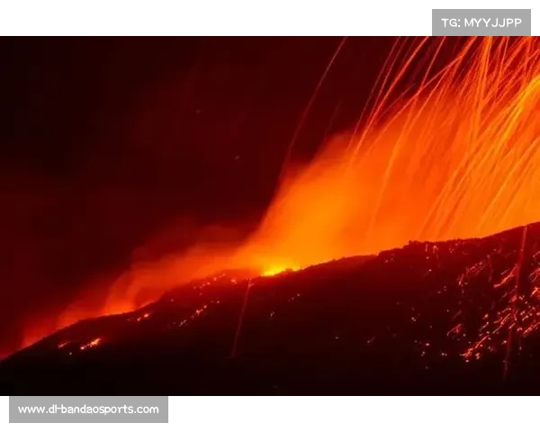 菲律宾火山喷发致航班停运 球队陆路改道经马来西亚前往比赛 菲律宾火山喷发致航班停运 球队陆路改道经马来西亚前往比赛